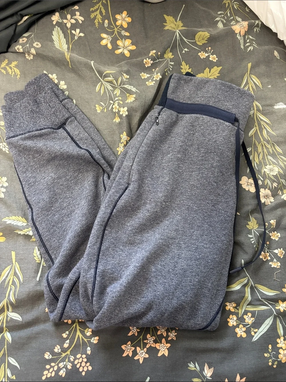 Lululemon Cool & Collected High-Waisted Jogger 28
